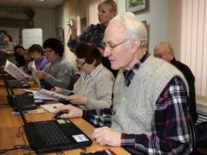 В Крыму поддерживают предпенсионеров в их конкурентоспособности на рынке труда