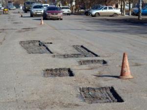 На нескольких центральных улицах Симферополя обновят дороги