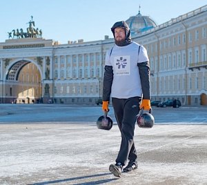 Спортсмен сутки ходил по Санкт-Петербургу с гирями