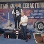 Севастопольский полицейский занял первое место в ежегодном соревновании по пауэрлифтингу