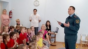 Сотрудники МЧС и ВДПО проводят профилактические мероприятия в детских дошкольных учреждениях Севастополя