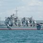 Экипаж спасательного судна Черноморского флота «Коммуна» спустил аппарат АС-28 в море