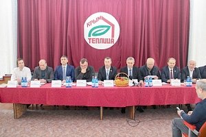 Перспективы развития тепличного хозяйства в республике обсудили на выездном заседании профильного парламентского Комитета