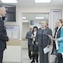 В Севастополе приняли присягу лица, вступающие в гражданство Российской Федерации