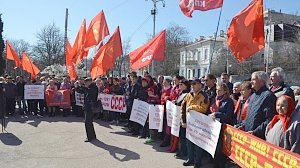 КПРФ: Бездарные единороссы погрузили Севастополь в кризис
