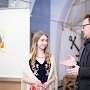 В евпаторийской галерее «theHARASHO» представили выставку художницы Алены Калининой
