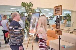 Выставка современного искусства «Остров сокровищ» открылась в столице Крыма