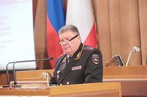 Крымские парламентарии заслушали отчет Министра внутренних дел по Республике Крым Олега Торубарова о деятельности полиции за 2018 год