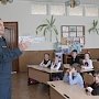 Безопасность прежде всего. Инспекторы Центра ГИМС МЧС России по городу Севастополю проводят уроки для школьников