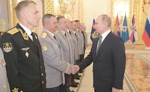 Сотрудники МЧС России участвовали в Церемонии представления офицеров, назначенных на высшие командные должности