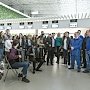 Около 200 человек в аэропорту «Симферополь» поучаствовали в песенном флешмобе в честь 75-летия освобождения Крыма