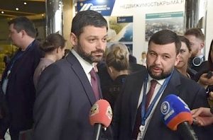 Официальная делегация ДНР во главе с Денисом Пушилиным, начала работу в Крыму