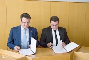 КФУ и Черноморский центр подписали Соглашение о сотрудничестве