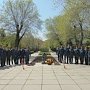В Евпатории открыли памятный знак в честь пожарных-спасателей