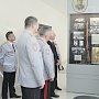Руководство УМВД России по г. Севастополю приняло участие в церемонии возложения цветов к Обелиску воинской славы на Сапун-горе