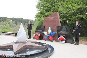 В п. Научный Бахчисарайского района открыт памятный знак «Участникам Великой Отечественной войны 1941-1945 годов»