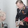 Севастопольские полицейские поздравляют ветеранов Великой Отечественной войны с 74-й годовщиной Победы