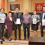 Медикам, оказывавшим помощь во время трагедии в Керчи, вручили награды
