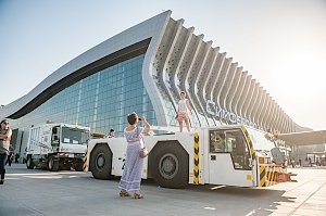 В «Ночь музеев» в аэропорту Симферополя организовали выставку спецтехники