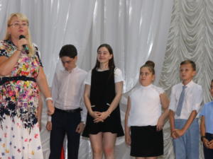 15 крымских школьников стали лучшими юными финансистами