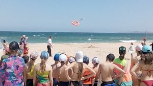 В Крыму более тысячи детей участвовали в акции «Научись плавать»