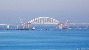 На Крымском мосту завершили монтаж первого железнодорожного пути