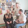 Красноперекопские полицейские совместно с пенсионерами ОВД навестили ветерана Великой Отечественной войны
