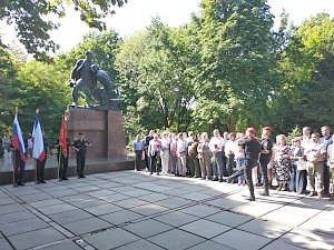 В Симферополе почтили память партизан и подпольщиков Крыма