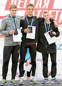 Крымские легкоатлеты заняли первое место на юношеском первенстве в Челябинске