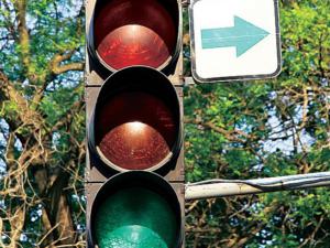 Общественники просят восстановить работу светофора на одном из поворотов Симферополя