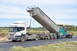 Аллею Дружбы в Евпатории начали асфальтировать