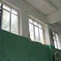 В школах Красногвардейского района продолжается замена окон