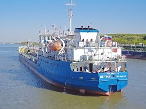 СБУ задержала российский танкер за блокирование украинских кораблей в Керченском проливе