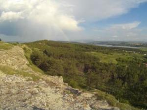 В урочище Битак в Симферополе погибла женщина, сорвавшись со скалы