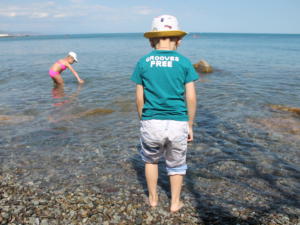 На пяти пляжах в Севастополе выявили несоответствия СанПиН 14 проб морской воды
