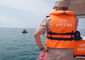 В Крыму сотрудниками МЧС спасены 11 человек на воде