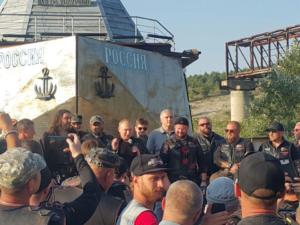 Путин поздравил «Ночных волков» с 10-летием байк-шоу в Крыму