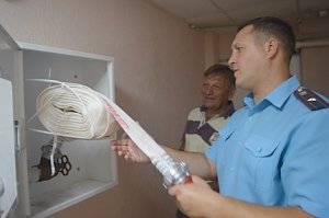 МЧС России проводит проверку готовности объектов образования Севастополя к началу нового учебного года