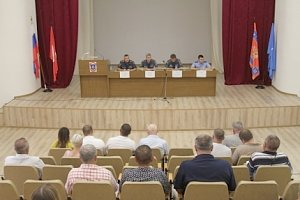 В Севастополе прошло публичное обсуждение результатов правоприменительной практики органов надзорной деятельности МЧС России