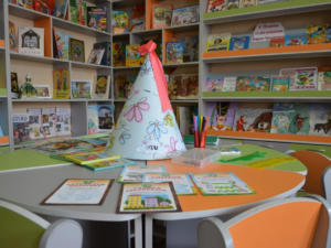 Госкомрегистр помогает муниципальному учреждению оформить сеть детских библиотек Симферополя