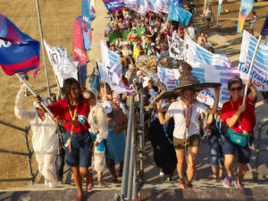Арт-шествие, авиашоу и фестиваль КВН прошли в рамках фестиваля «Таврида-АРТ»