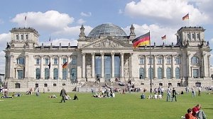 Берлин выступил против возвращения России в G8