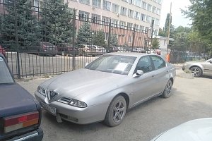 AlfaRomeo, Chery и ВАЗ: в Симферополе ищут владельцев брошенных авто