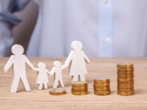 Более 8,6 тыс крымских семей являются получателями ежемесячной денежной выплаты на третьего и последующих детей