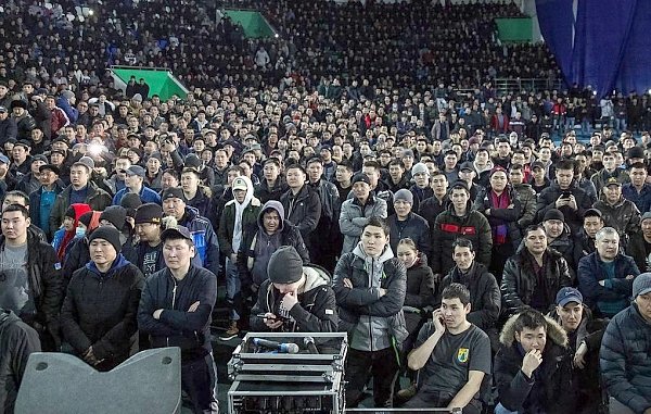 Три четверти россиян высказались за ограничение притока гастарбайтеров: Самим работы не хватает