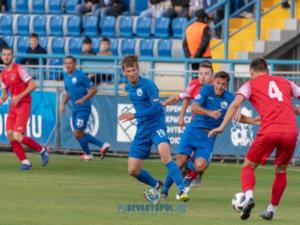 «Севастополь» вернулся на первое место в чемпионате Крыма по футболу