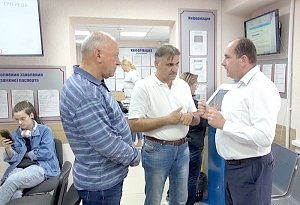 В Севастополе Общественный совет при УМВД проверил работу отдела по вопросам миграции