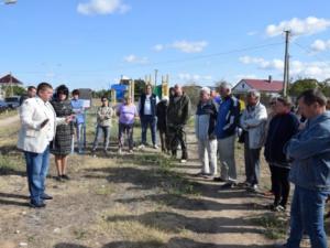 Врио главы Евпатории проверил проблемные дороги в городе