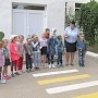 Сотрудники Госавтоинспекции Севастополя провели для воспитанников детского сада акцию «Правила дорожные детям знать положено»
