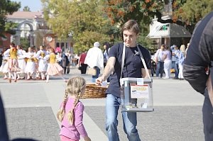 Акция «Белый цветок» стартовала в Симферополе